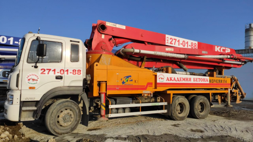 Аренда бетононасоса 42 метра длиной стрелы
